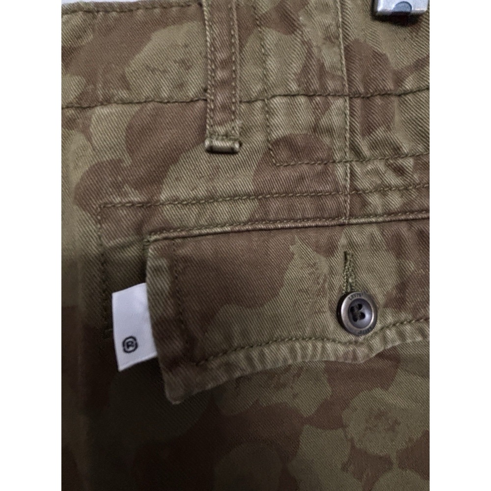 Levi Strauss Green Camo Cargo Shorts 32x10 Carrier Pockets Hunter Gorpcore Y2K - Picture 7 of 12
